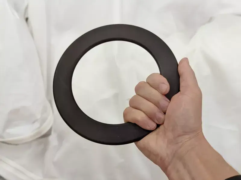 crown-ring-big-20240909120952.webp)