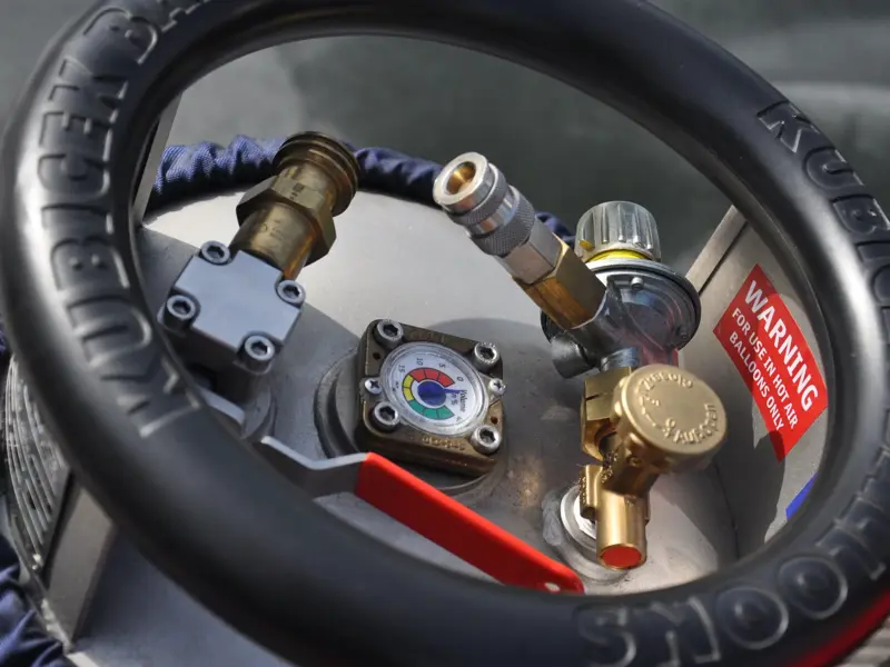 Kubicek+Balloon+Fuel+Tank.JPG.webp)